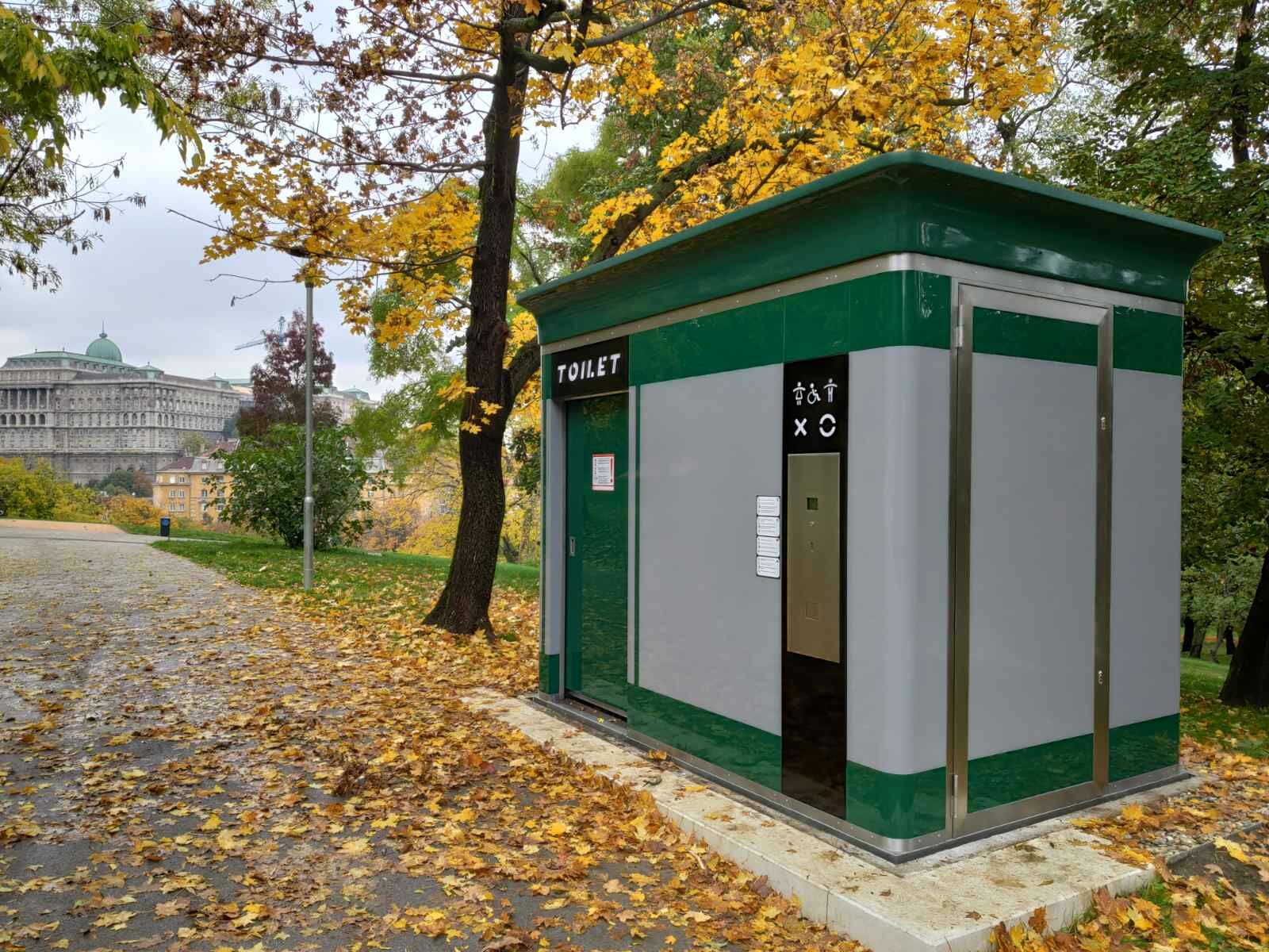 Nyilvános WC a Tabán-ban