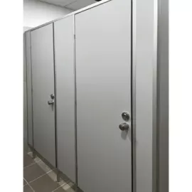 szaniter válaszfal,wc válaszfal,wc elválasztó fal,wc fülke,óvodai wc válaszfal,szerelt wc válaszfal,wc elválasztó panel,wc kabin,zuhany válaszfal,öltöző kabin, öltöző fülke