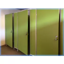 szaniter válaszfal,wc válaszfal,wc elválasztó fal,wc fülke,óvodai wc válaszfal,szerelt wc válaszfal,wc elválasztó panel,wc kabin,zuhany válaszfal,zuhanyfülke fal,zuhany elválasztó fal,zuhany elválasztó panel,öltöző kabin,piszoár elválasztó fal