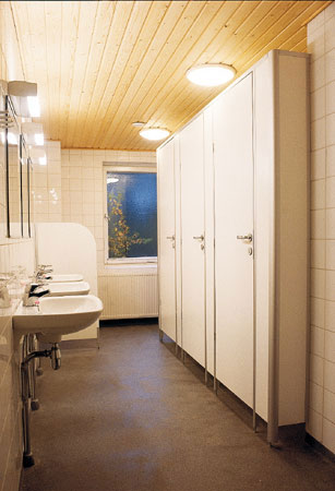 WC válaszfal rendszer malamin bevonatú 24 mm-es bútorlapból